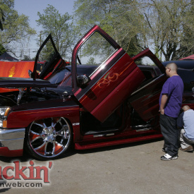 Ламбо двери ULD tuning  Bolt ON на Chevrolet Suburban